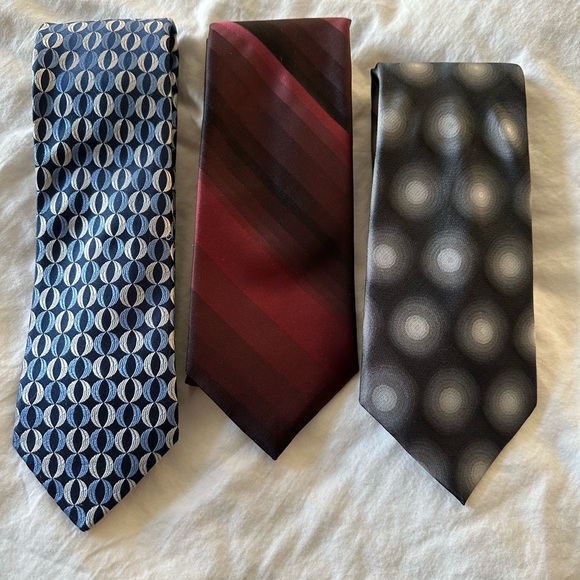 Bundle (3) NWOT Van Heusen, Zylos and Kenneth Roberts men’s ties - Picture 2 of 16